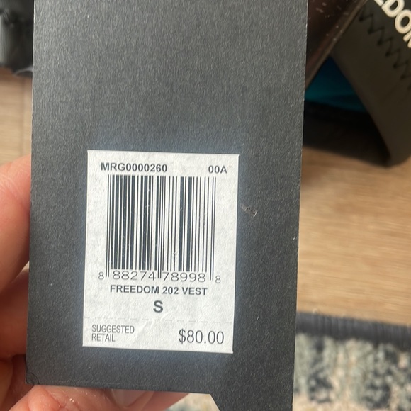 Wetsuit vest top. 2 mm. New with tags. Hurley. Size small. - Picture 5 of 5